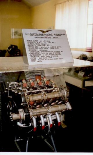 und der Motor davon